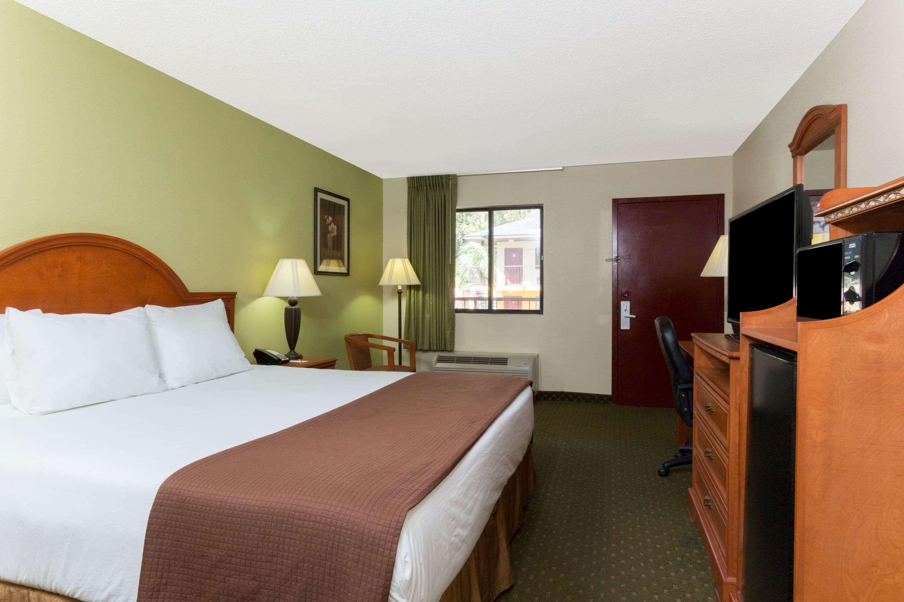 Howard Johnson By Wyndham Tallahassee Dış mekan fotoğraf