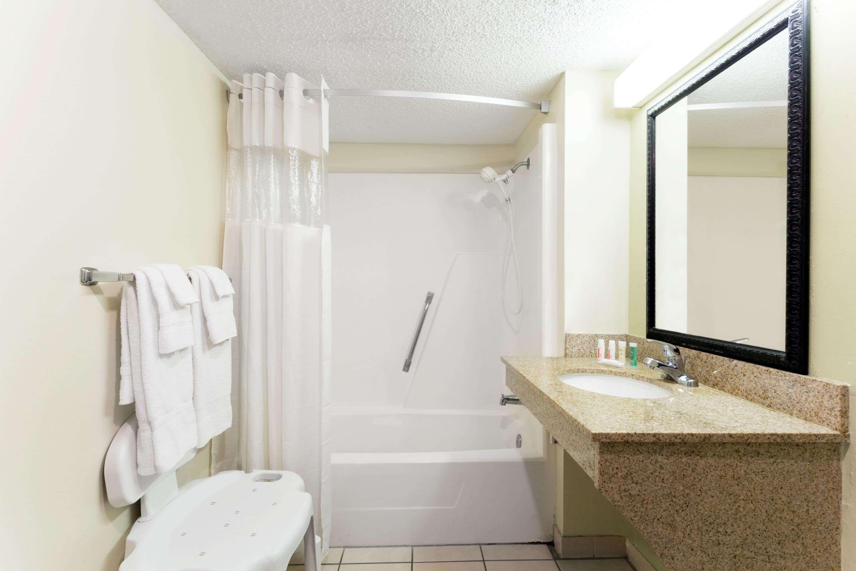 Howard Johnson By Wyndham Tallahassee Dış mekan fotoğraf